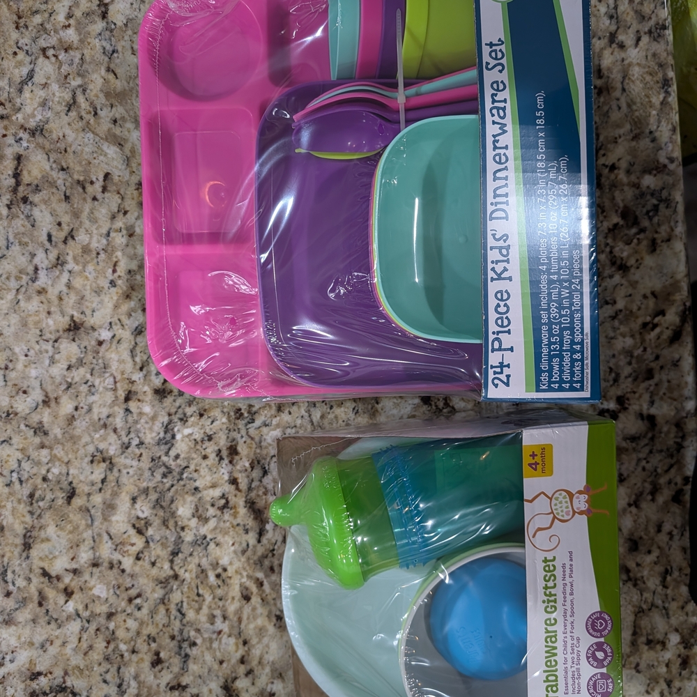 24-Piece Kids' Table Dinnerware Gift Set Plates Sippy Forks Spoons Bowls Bento
